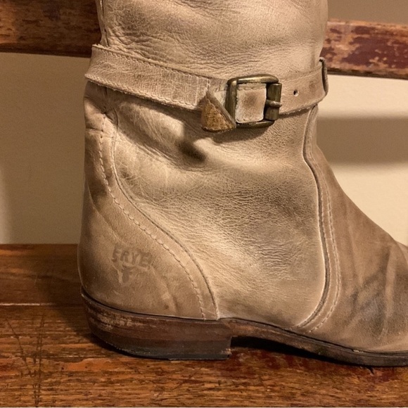 FRYE Dorado Tall Knee High Leather Riding boots Cream Tan Buckle Distressed - Picture 5 of 16